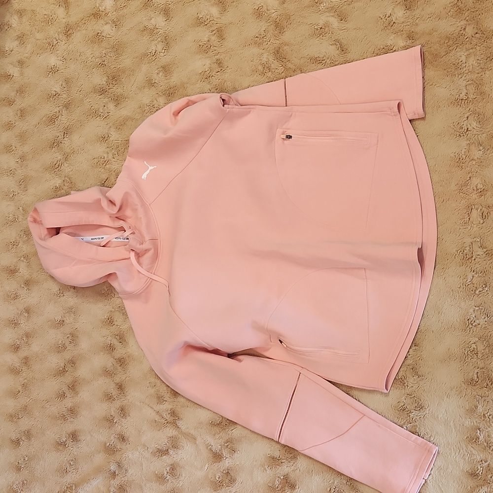 Puma pull over